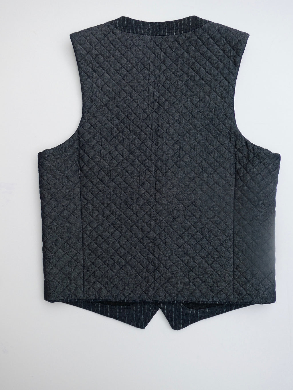 vest ~ shaded gray poppy flowered print w/ swimming pool blue ground